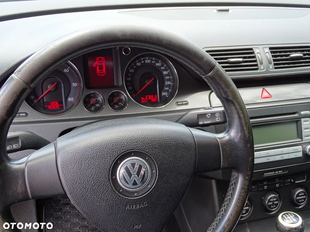 Volkswagen Passat 1.9 TDI Comfortline - 20