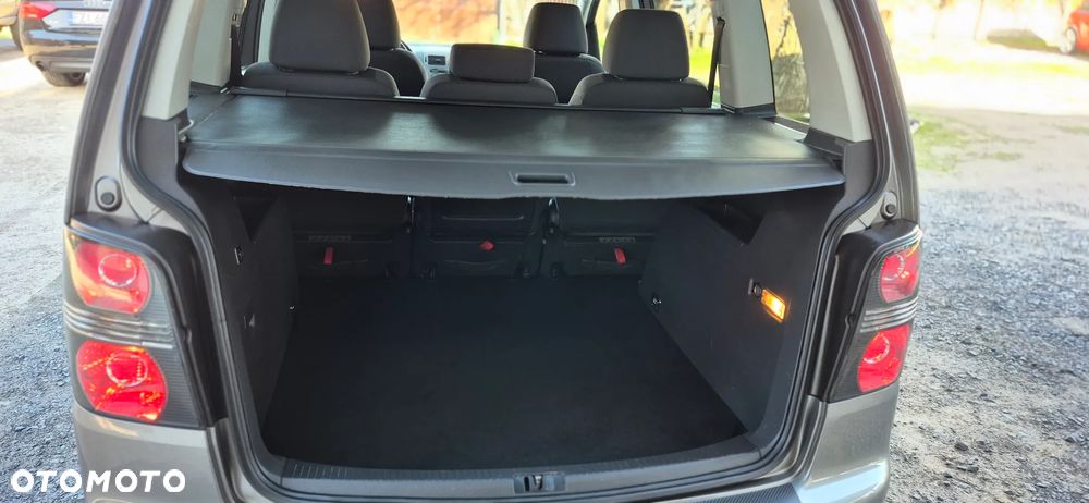 Volkswagen Touran 1.4 TSI Freestyle - 26