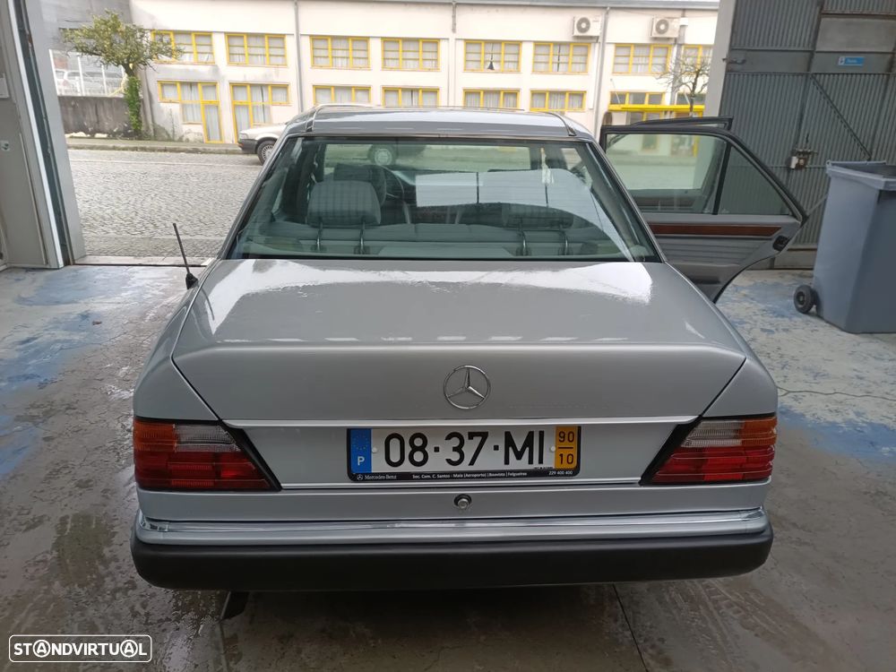 Mercedes-Benz E 200 ver-d-2-0 - 7