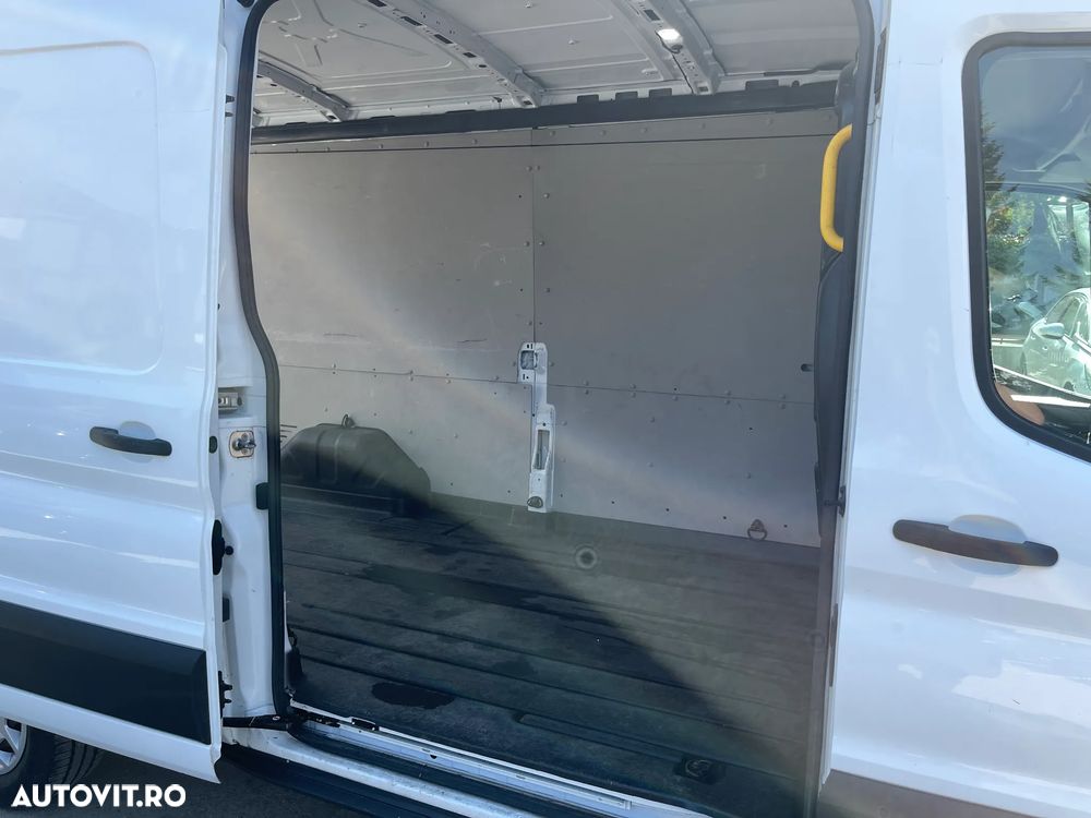Ford Transit - 10
