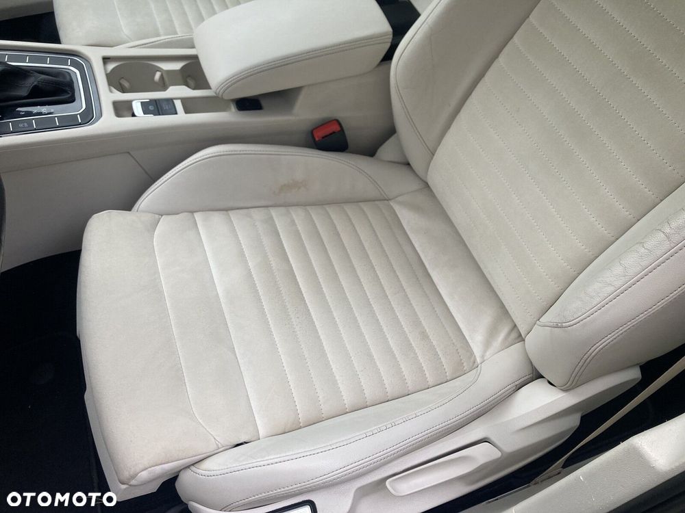 Volkswagen Passat Variant 2.0 TDI BMT Highline DSG - 17