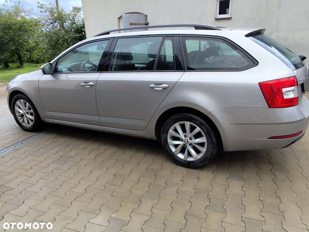 Skoda Octavia 2.0 TDI Style - 3
