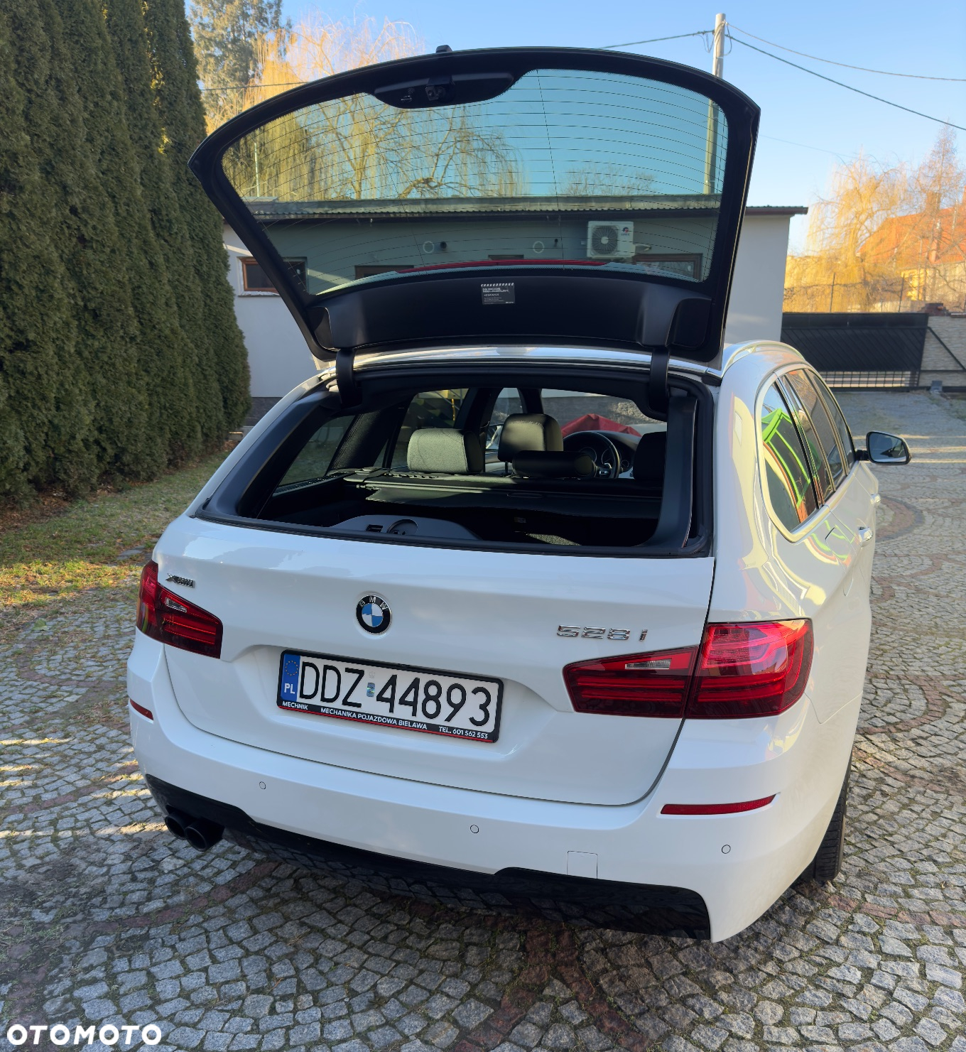 BMW Seria 5 528i xDrive Touring Sport-Aut - 6
