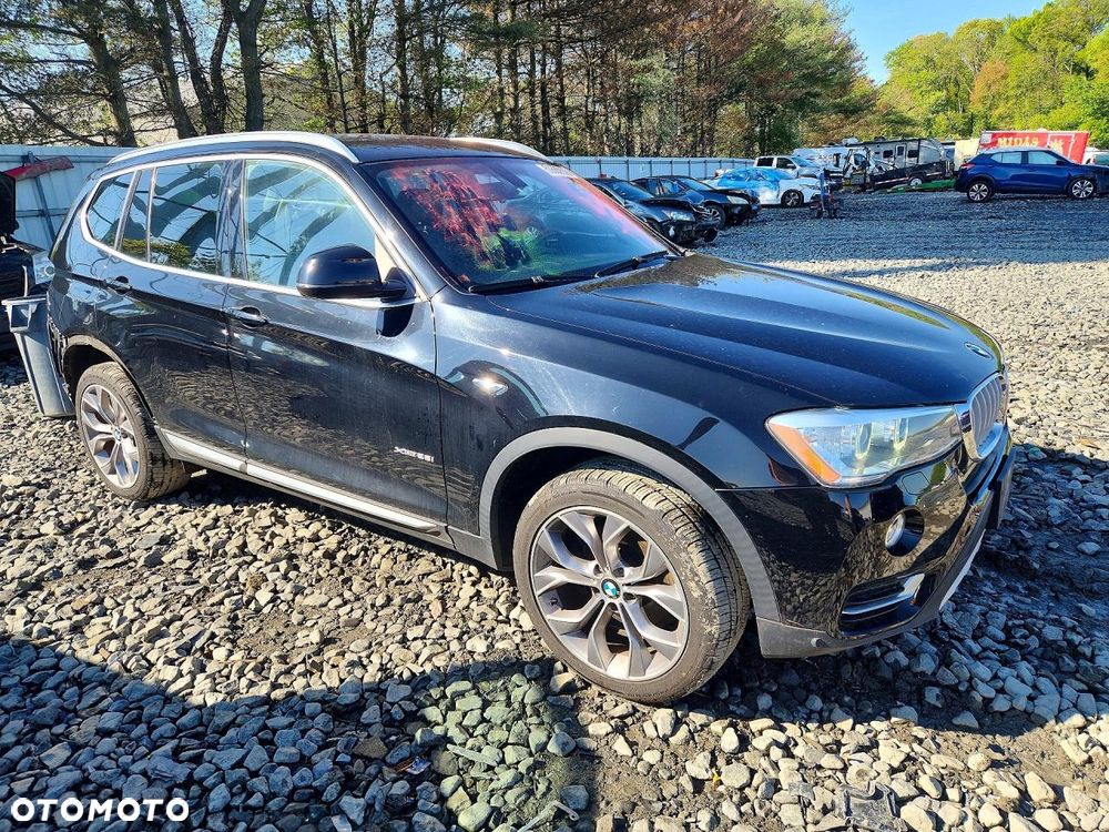 BMW X3 28i xDrive - 3