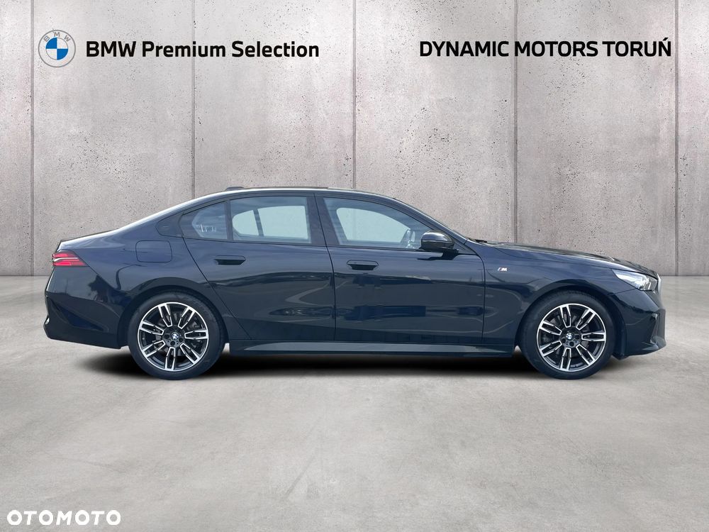 BMW Seria 5 520i mHEV M Sport sport - 10
