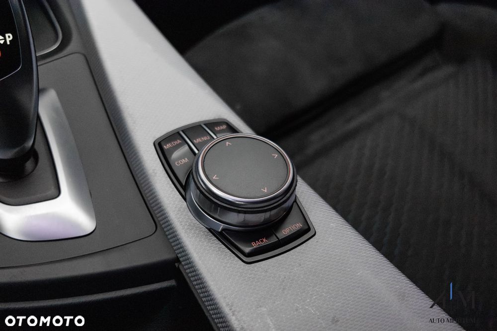 BMW Seria 3 320d xDrive M Sport - 39