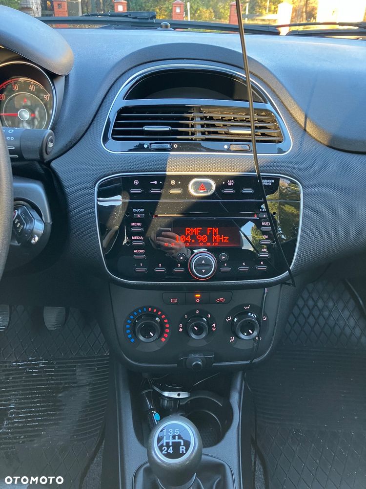 Fiat Punto 1.4 Easy Pakiet Easy Plus S&S - 10