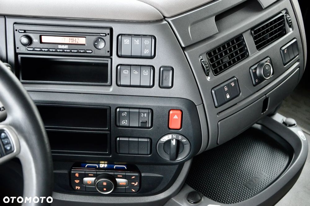 DAF XF 480 ZF INTARDER / KLIMA POSTOJOWA / FULL LED / TRĄBY / KONTRAKT SERWISOWY - 32