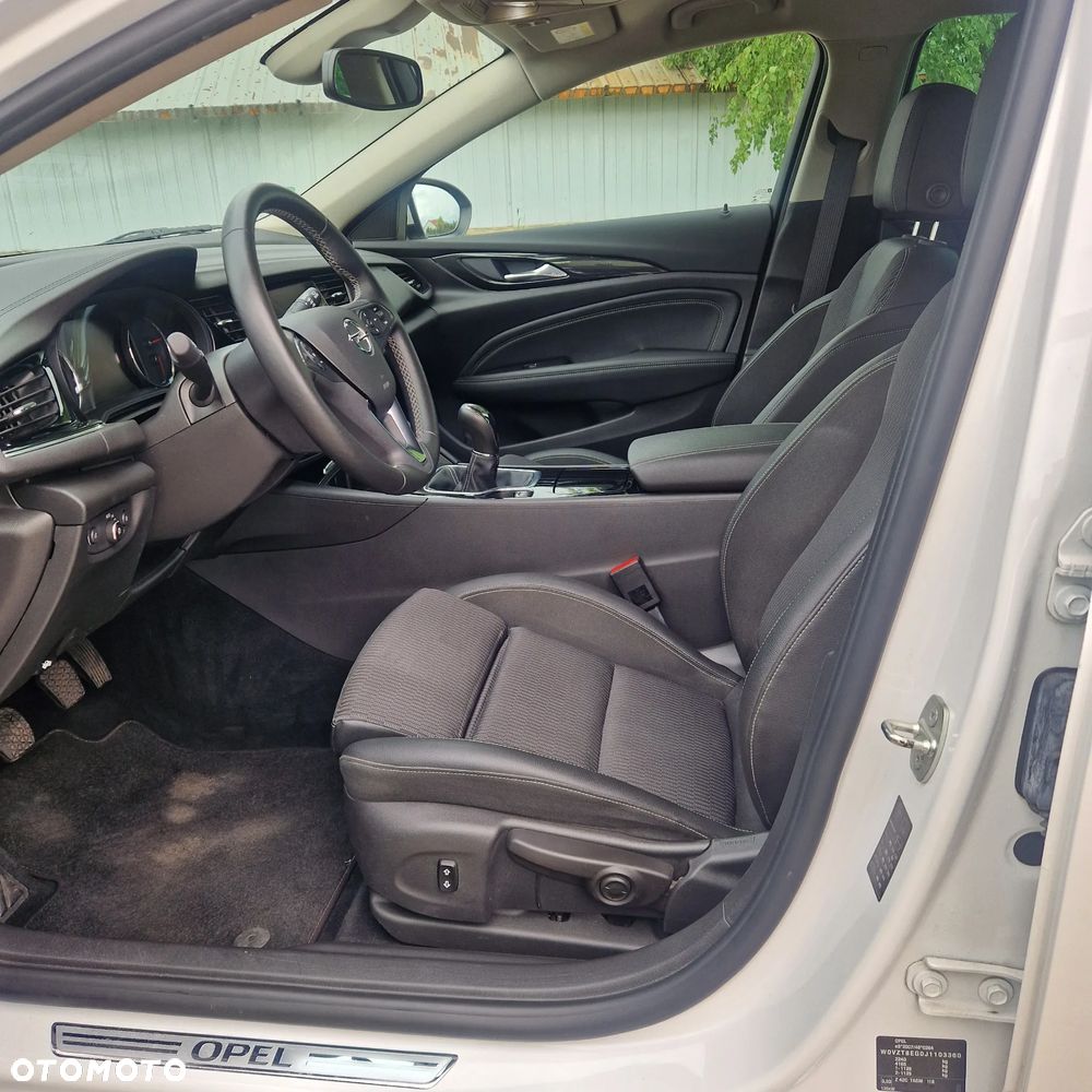Opel Insignia 2.0 CDTI Cosmo S&S - 18