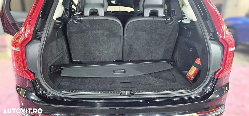 Volvo XC 90 B5 D AWD Ultimate Dark - 13