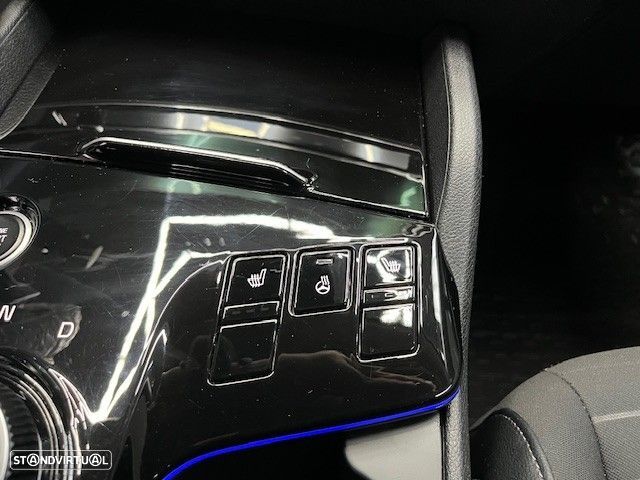 Kia Sportage 1.6 T-GDi HEV Tech - 17