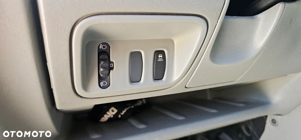 Opel VIVARO - 19