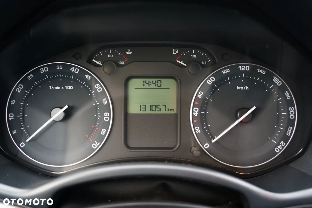 Skoda Octavia 1.6 FSI Ambiente - 8