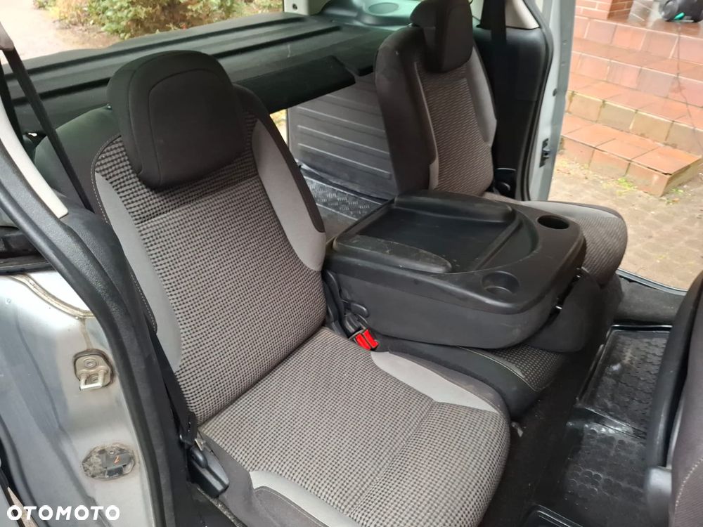 Peugeot Partner 1.6 HDi Outdoor - 24