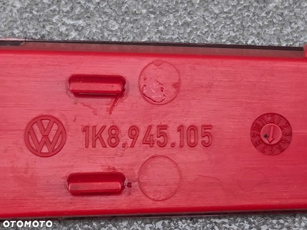 VW SCIROCCO ODBLASK ZDERZAKA TYŁ TYLNY LEWY ORYGINAŁ 1K8945105 - 3
