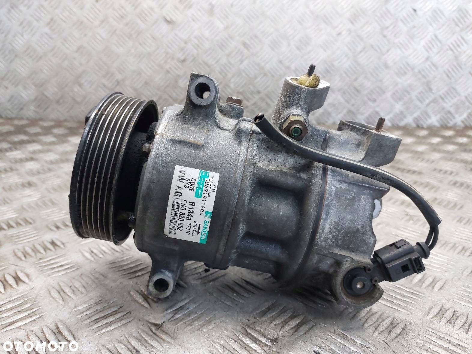 SPRĘŻARKA KOMPRESOR KLIMATYZACJI VOLKSWAGEN GOLF V 5N0820803 - 1