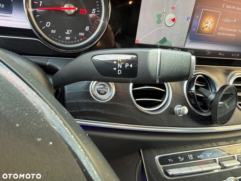 Mercedes-Benz Klasa E 220 d 4Matic All-Terrain 9G-TRONIC Exclusive - 26