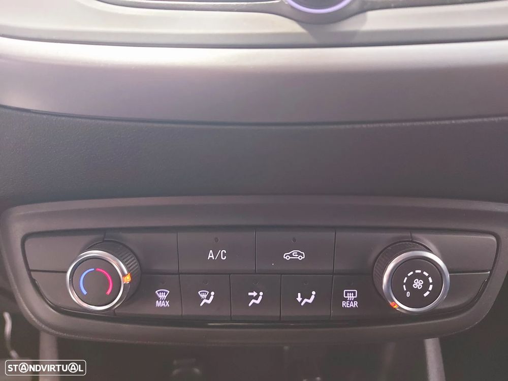 Opel Crossland X - 27