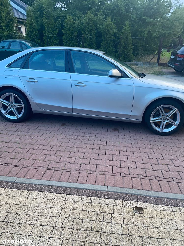 Audi A4 Limousine - 7