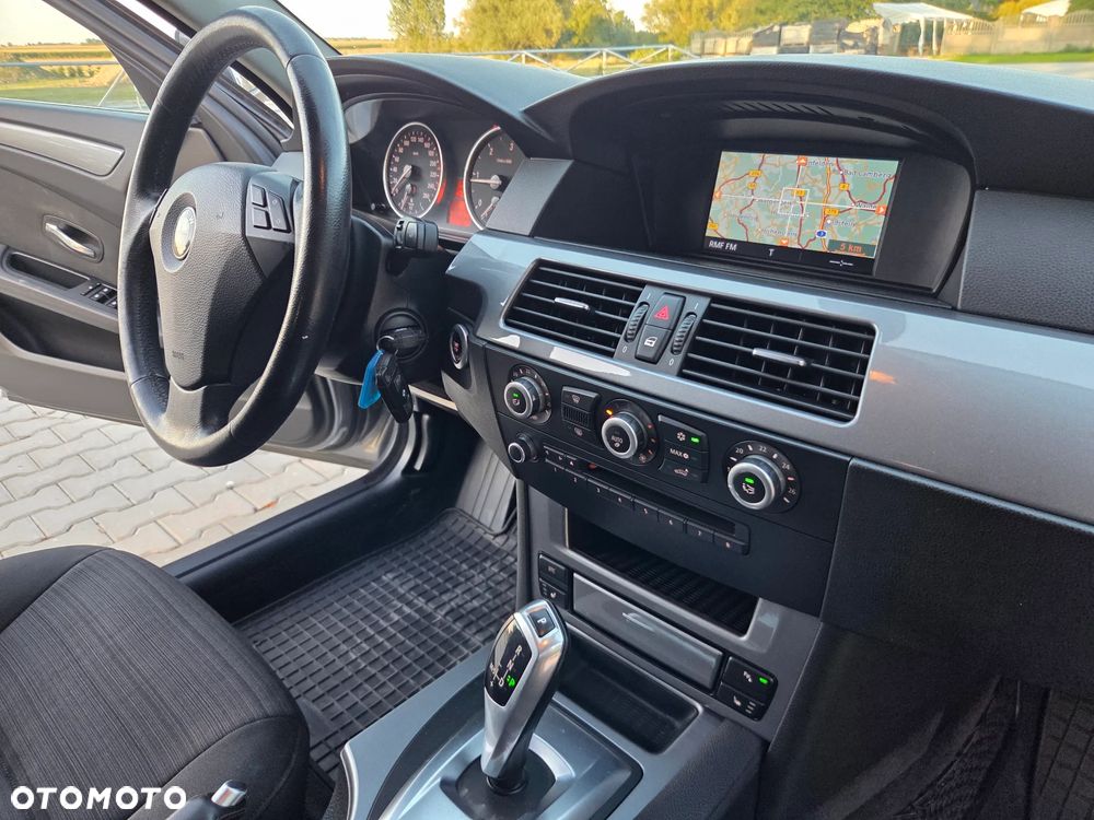BMW Seria 5 520d Edition Lifestyle - 27