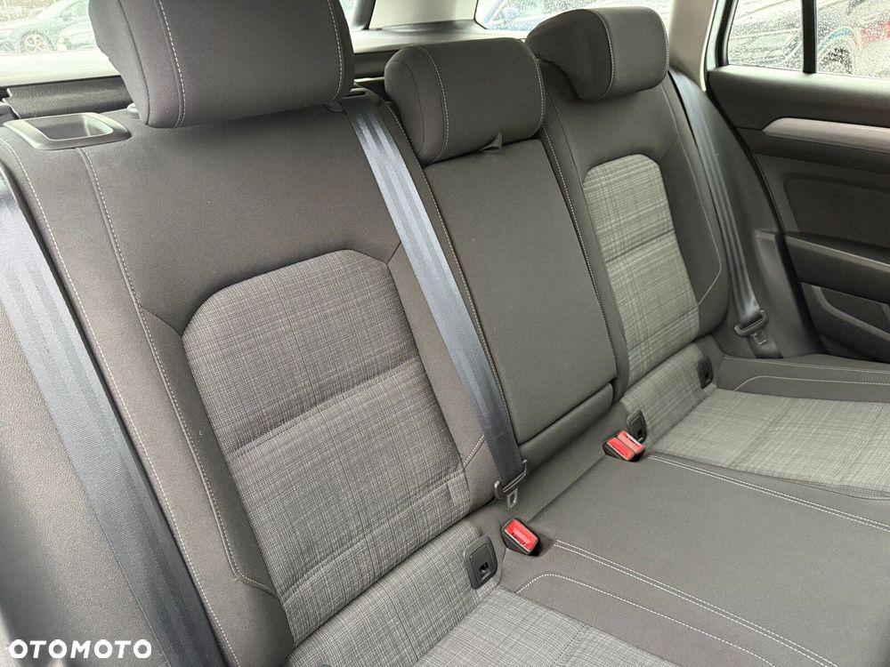 Volkswagen Passat Variant 2.0 TDI EVO Business DSG - 24