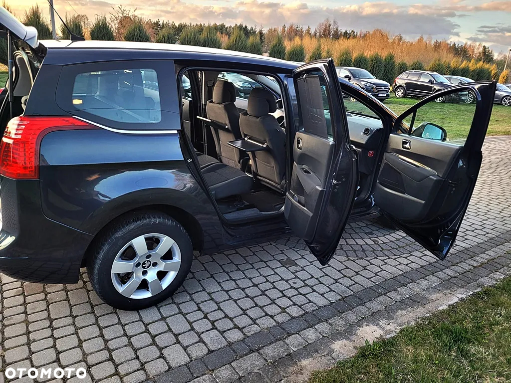 Peugeot 5008 1.6 HDi Style 7os - 29