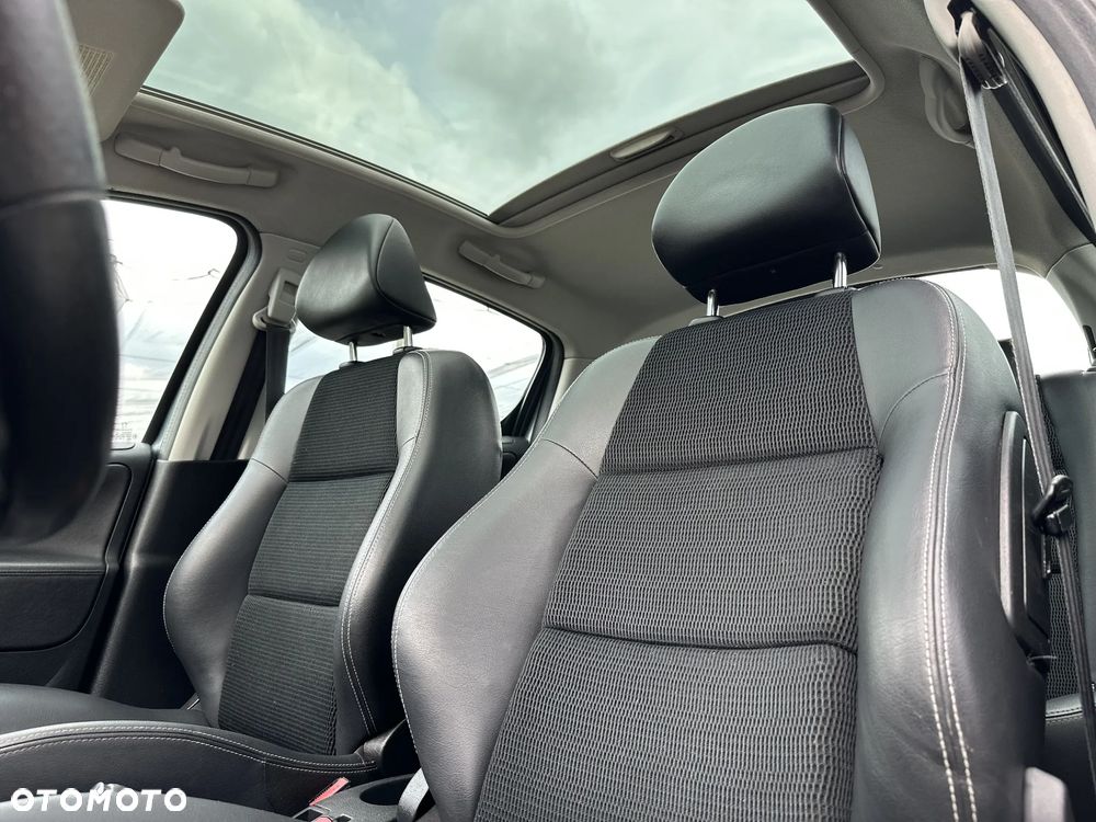 Peugeot 207 1.6 HDi Outdoor - 12