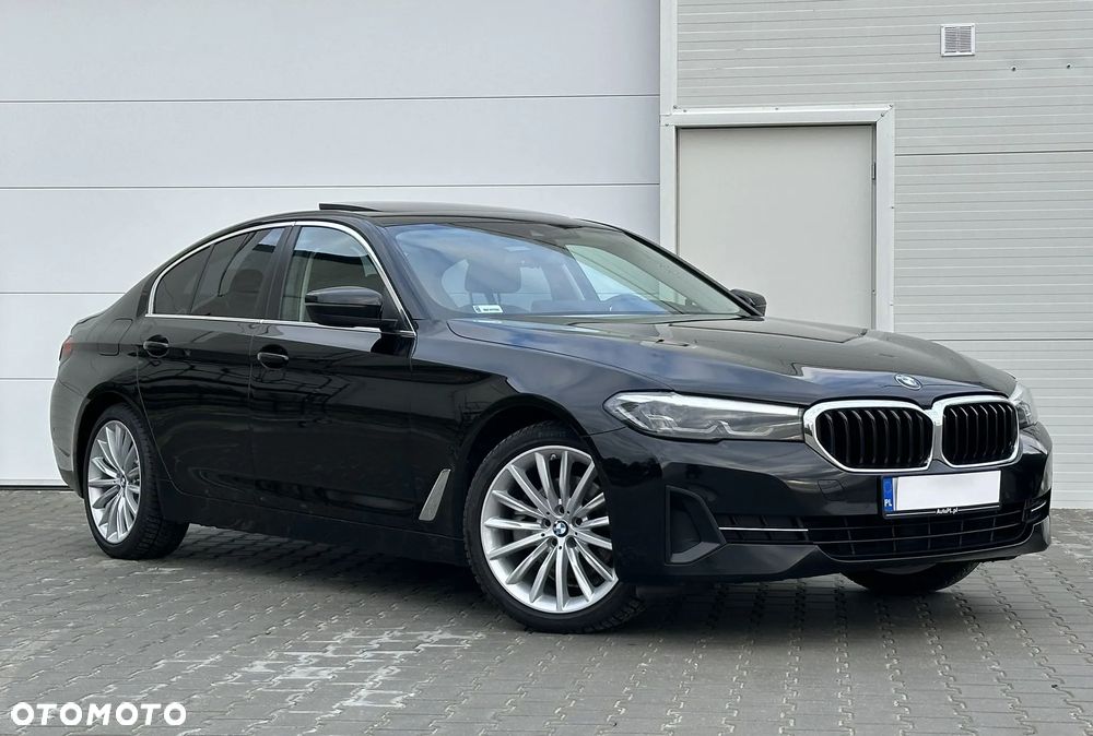 BMW Seria 5 520d xDrive - 9