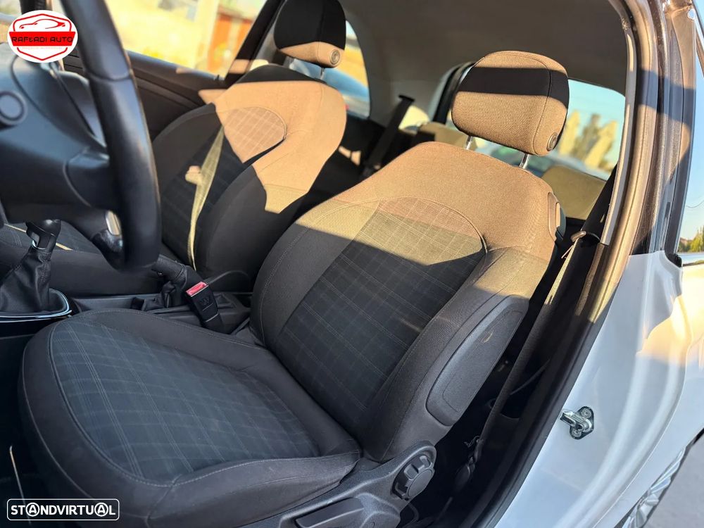 Opel Adam 1.2 Glam - 11