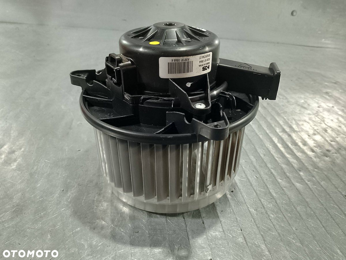 WENTYLATOR NAWIEWU, DMUCHAWA OPEL INSIGNIA 52426734 01 1.6 16V - 8