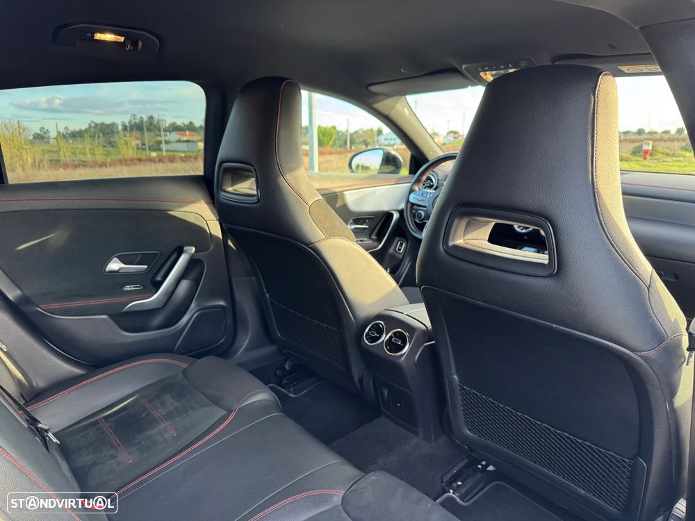 Mercedes-Benz CLA 250 e Shooting Brake AMG Line - 11