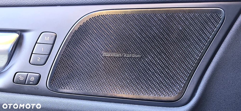 Volvo S60 T8 AWD Plug-In Hybrid Polestar Engineered - 19