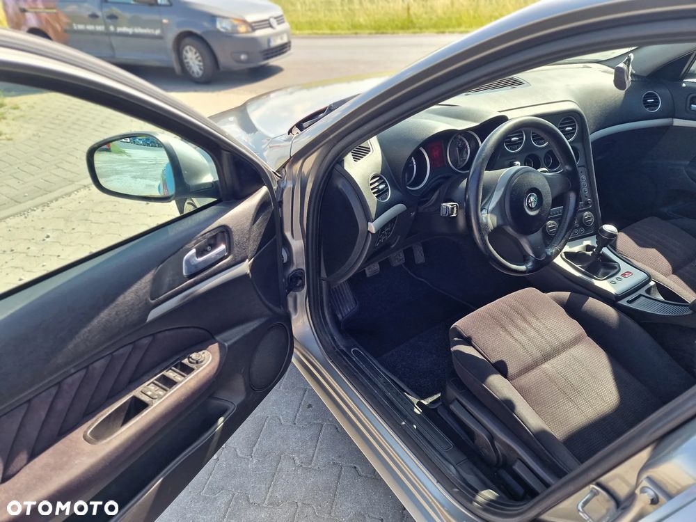 Alfa Romeo 159 2.2 JTS 16V Distinctive - 12