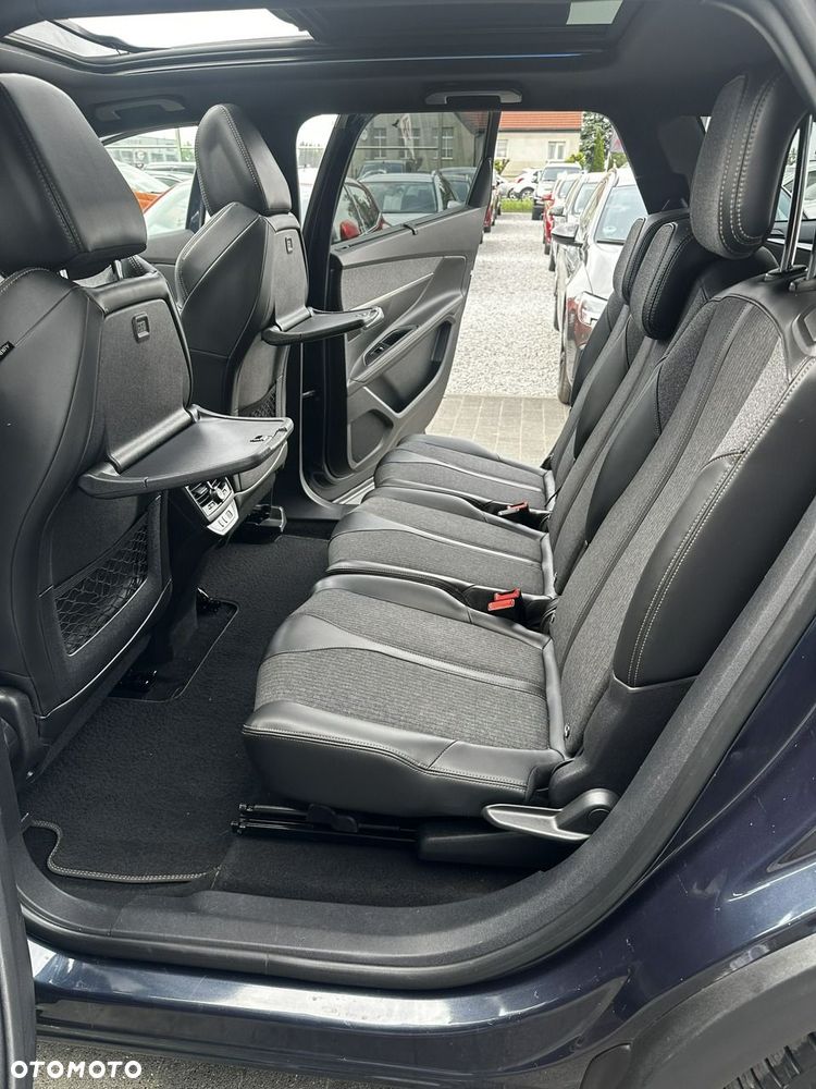 Peugeot 5008 - 9