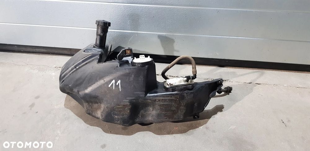Piaggio Vespa GTS 125 Zbiornik Pompa Paliwa