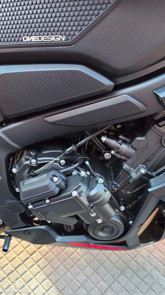 Honda CBR CBR650RAC - 8