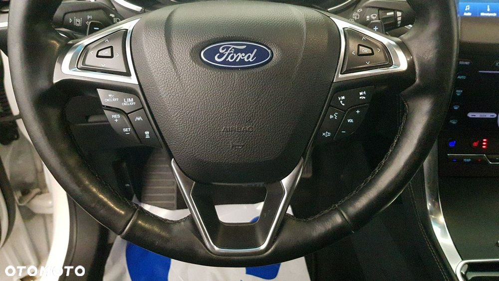 Ford Edge - 27