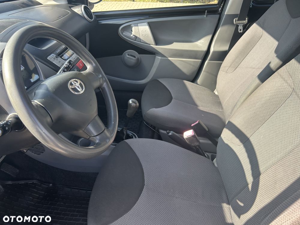Toyota Aygo - 5