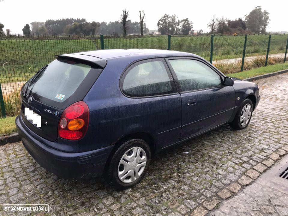 Toyota Corolla E11 1.4 VVT-i 3P 2000   - Para Peças - 9