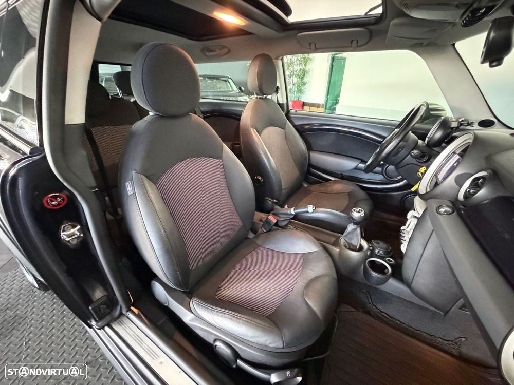 MINI Clubman Cooper D - 25