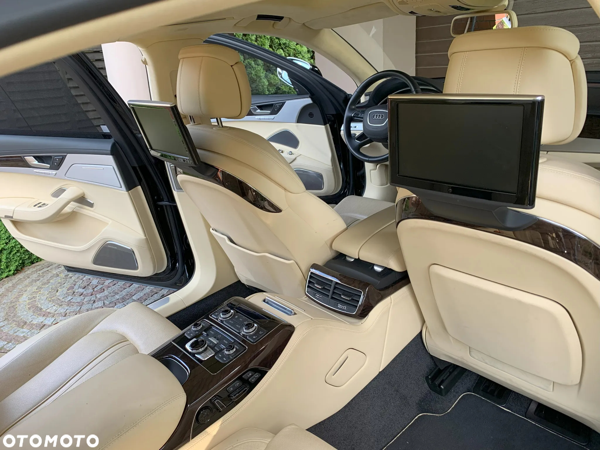 Audi A8 6.3 W12 FSI L Quattro - 15