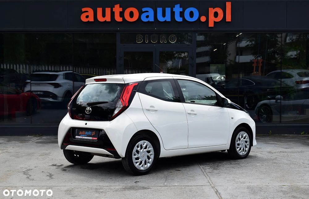 Toyota Aygo x-trend - 20