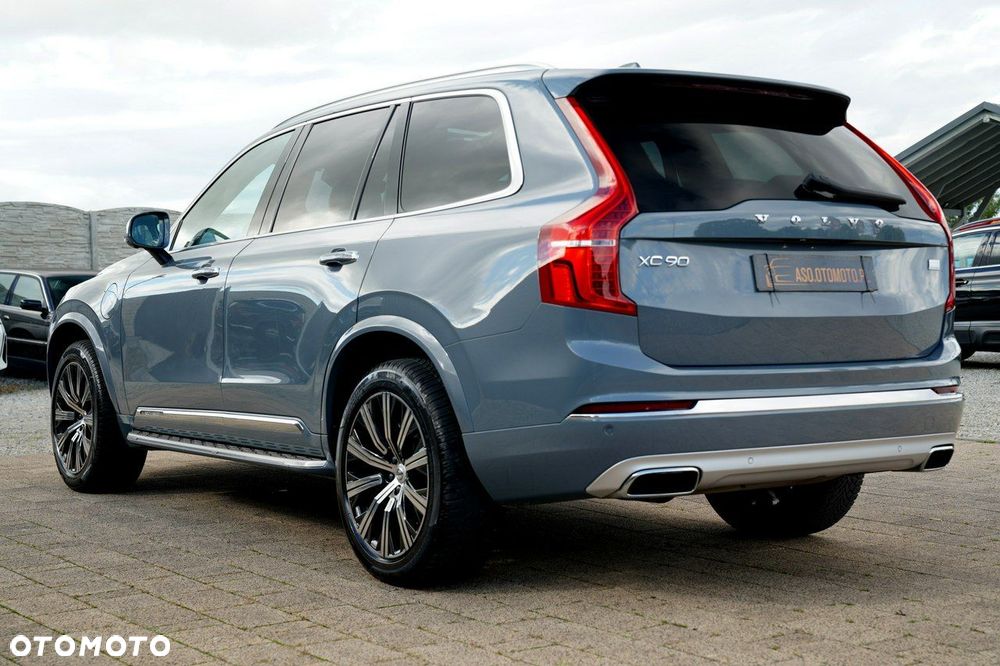 Volvo XC 90 - 9