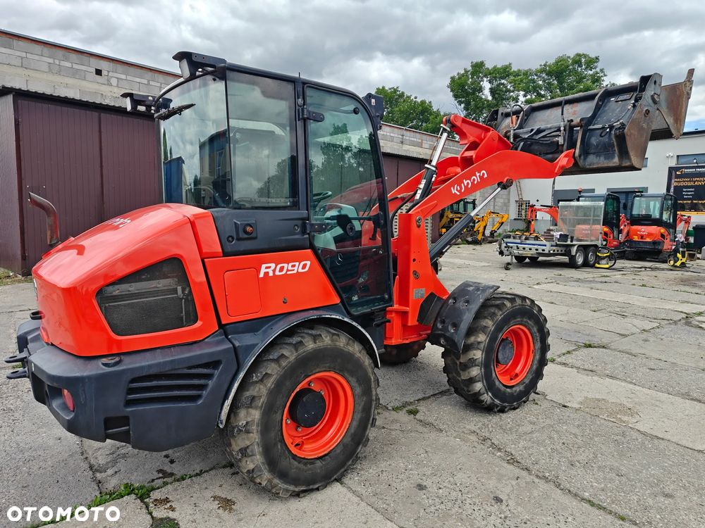 Kubota R090 - 3