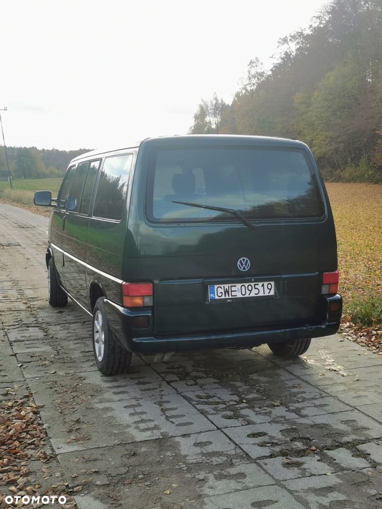 Volkswagen Caravelle Basis / CL - 7