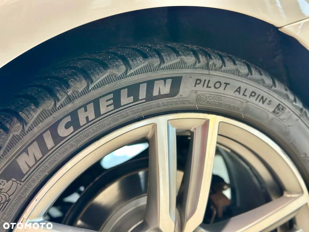 BMW Seria 2 220d xDrive Sport-Aut M Sport - 35