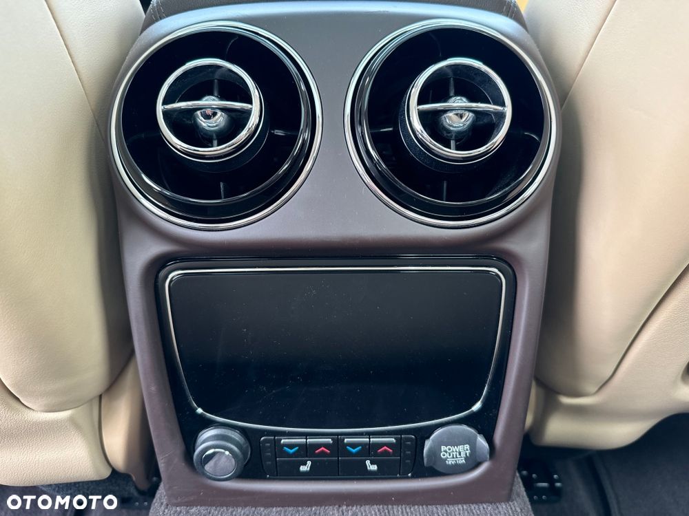 Jaguar XJ 3.0 D V6 Portfolio - 23