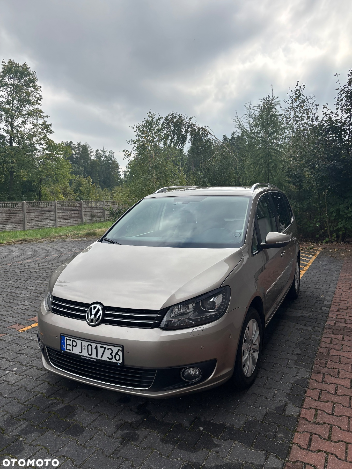 Volkswagen Touran 2.0 TDI DPF Highline - 2