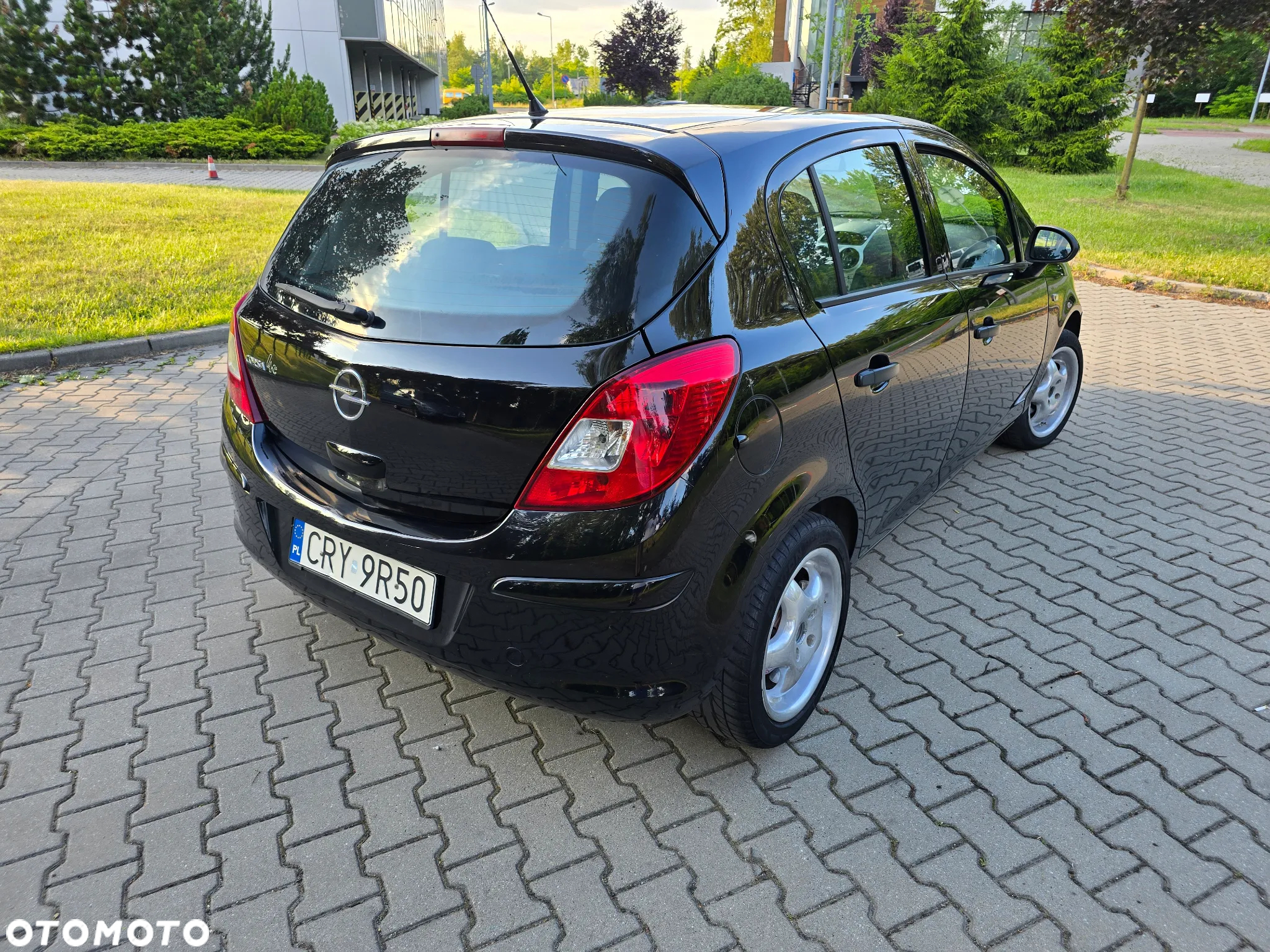 Opel Corsa 1.2 16V Enjoy - 32