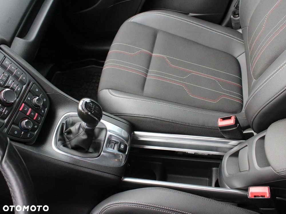 Opel Meriva 1.4 T Edition 150 - 11